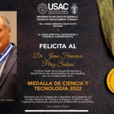 Reconocimientos a estudiantes, docentes y profesionales de la Escuela de Química